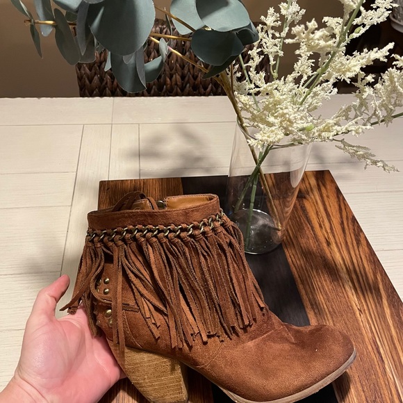 Booties - Picture 3 of 3